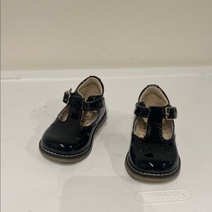 Classic Black Kids FOOTMATES Shoes